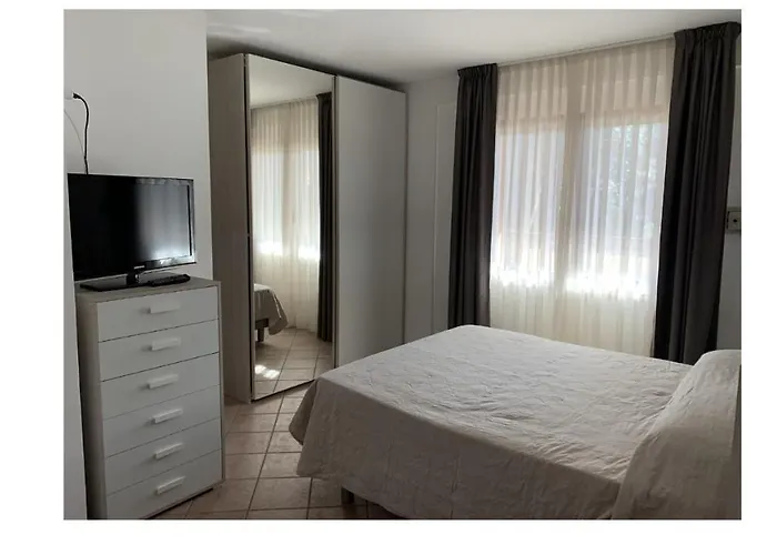 Crystal Palace Apart-hotel