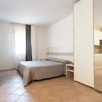Crystal Palace Apart-hotel