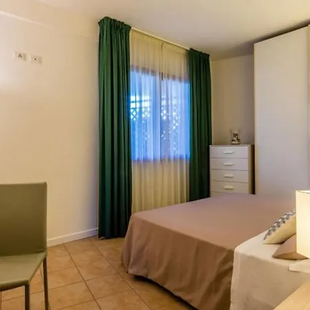 Crystal Palace Aparthotel Milano Marittima