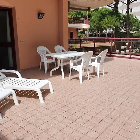 Crystal Palace Aparthotel Milano Marittima
