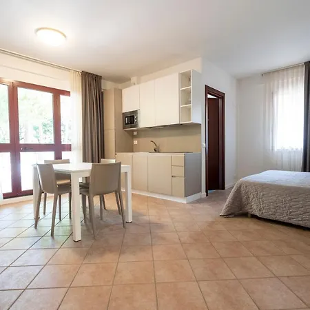 Apartahotel Crystal Palace