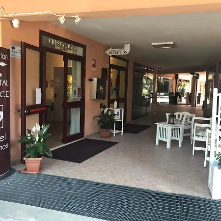 Crystal Palace Aparthotel 3*
