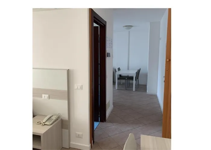 Crystal Palace Apartmanhotel Milano Marittima