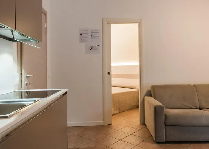 Crystal Palace Apartmanhotel