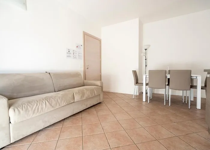 Crystal Palace Lägenhetshotell 4*